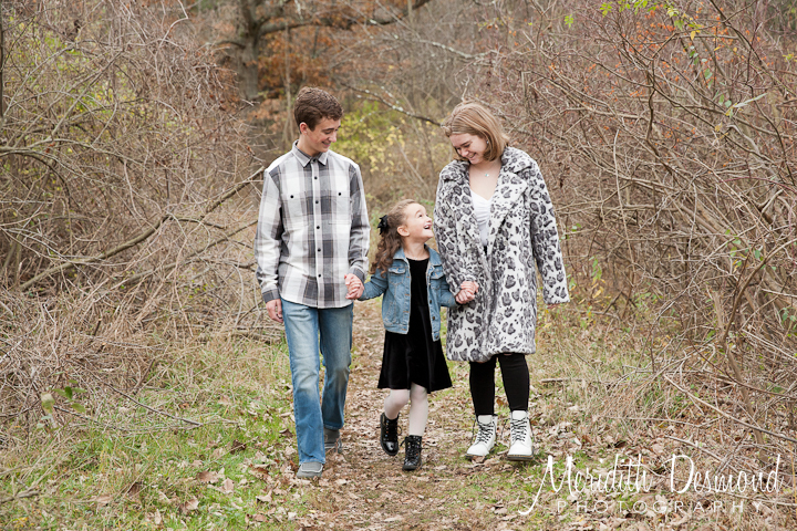 Sarah + Joey + Anna – Allendale Photographer